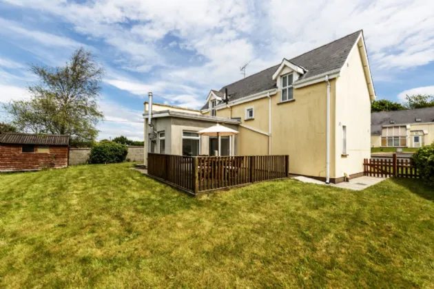 Photo of 6 Hillcrest, Blackwater Village, Blackwater, Co Wexford, Y21 V297