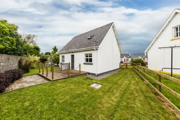 Photo of 4 Beechfields, Fethard, Co. Wexford, Y34 WV10