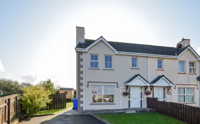 Photo of 35 Gleann Tain Manor, Letterkenny, Co. Donegal, F92TP8P