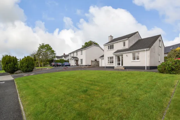 Photo of 27 Orchard Grove, Letterkenny, Co. Donegal, F92YV5D