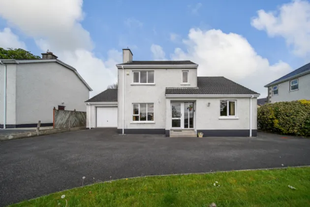 Photo of 27 Orchard Grove, Letterkenny, Co. Donegal, F92YV5D