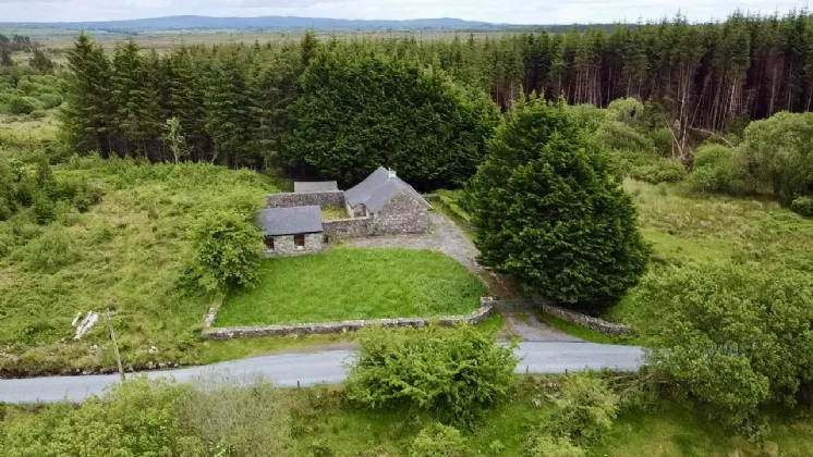 Photo of Halliwell Cottage, Greenans, Ross, Castlebar, Co. Mayo, F23 KH72