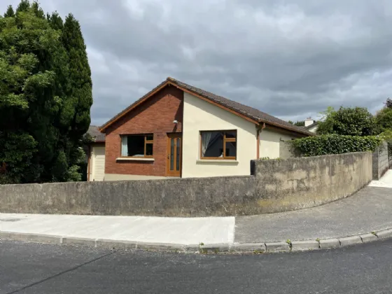 Photo of 33 Riverview, New Ross, Co Wexford, Y34 X992