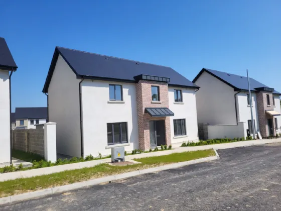 Photo of 33 Scholar's Way, Ballynagee, Clonard, Wexford Town