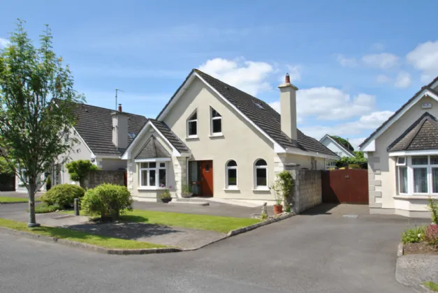 Photo of 5 Church View, Convent Hill, Roscrea, Co Tipperary, E53 R293