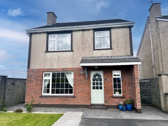 Photo of 34 Manor Village, Westport Road, Castlebar, Co. Mayo, F23 X461