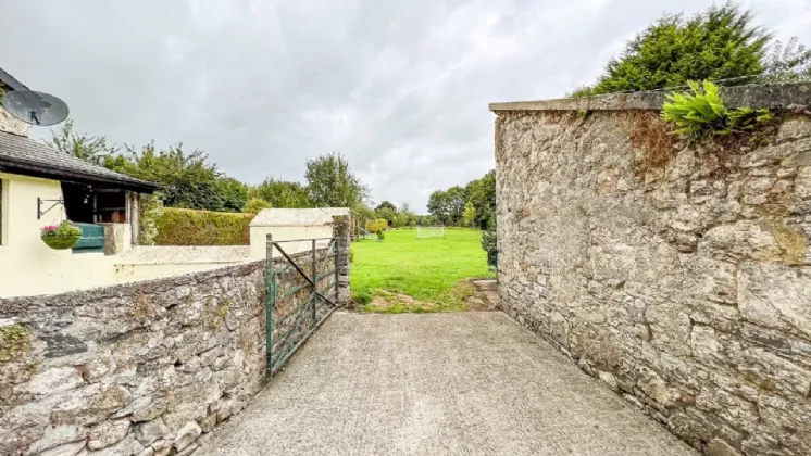 Photo of The Green, Gowran, Co. Kilkenny, R95 Y7T8