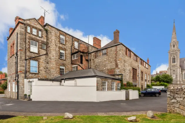 Photo of Ard na Greine, Knapton Court, York Road, Dun Laoghaire, A96D959