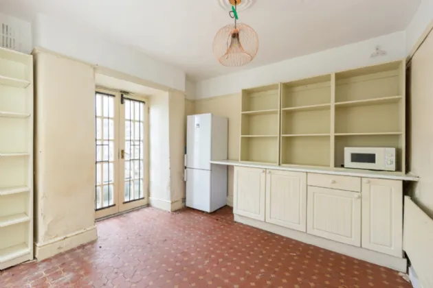 Photo of 12 Eastmoreland Place, Dublin 4, D04 FR13