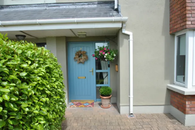 Photo of 4 Whitethorn Hill, Roscrea, Co Tipperary, E53 D342