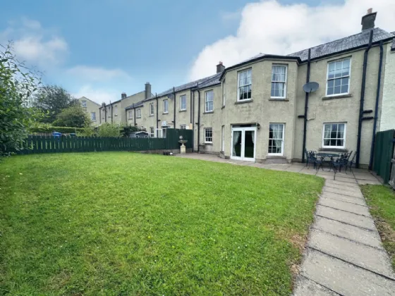 Photo of 9 Village Square,, Glaslough, H18 D793