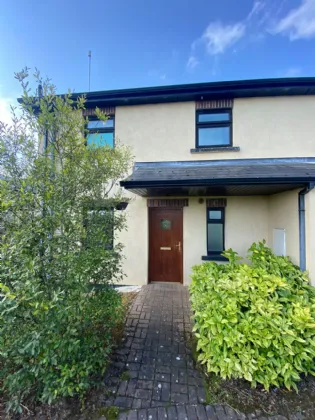 Photo of 35 Greenfields, Lanesboro Road, Roscommon, Co. Roscommon, F42P026