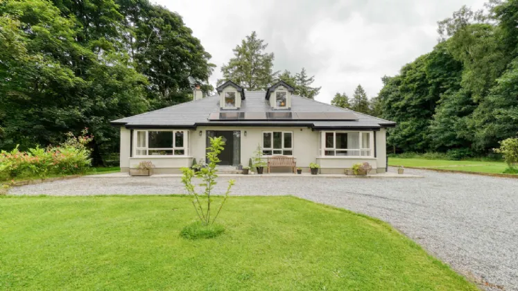 Photo of Woodlands, Ballindoolin, Broadford, Co. Kildare, R45YC42