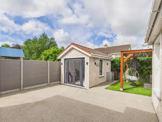 Photo of 15 Hazelwood, Dublin Road, Thurles, Co. Tipperary, E41 T1D2