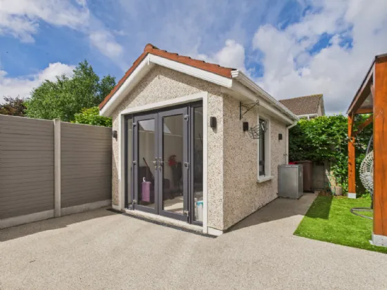 Photo of 15 Hazelwood, Dublin Road, Thurles, Co. Tipperary, E41 T1D2