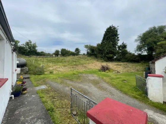 Photo of Cushin Cottage, Cushin, Sheeaun, Westport, Co Mayo, F28 YX46