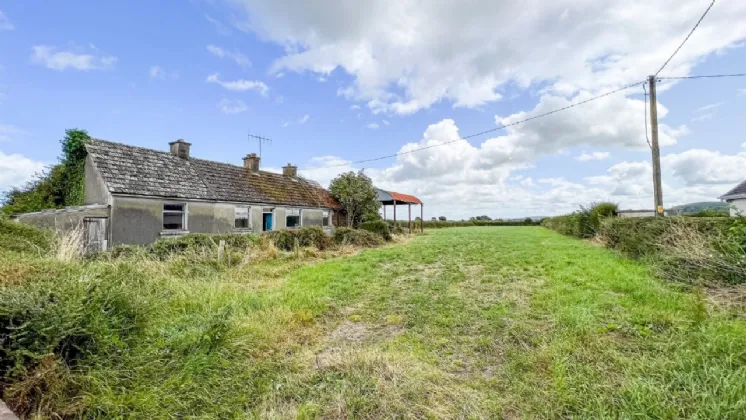 Photo of Clinstown Road, Freshford, Co. Kilkenny, R95 P8X5