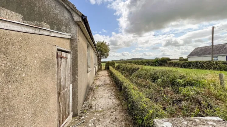 Photo of Clinstown Road, Freshford, Co. Kilkenny, R95 P8X5