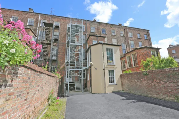 Photo of 3 Pery Square, Limerick City