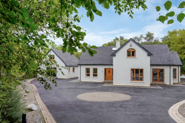 Photo of Edgebrook House, Legnahoorey, Kilmacrennan, Co. Donegal, F92Y2CD