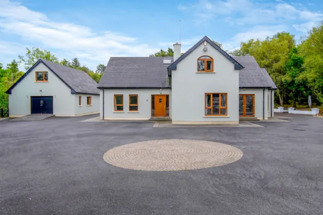 Photo of Edgebrook House, Legnahoorey, Kilmacrennan, Co. Donegal, F92Y2CD