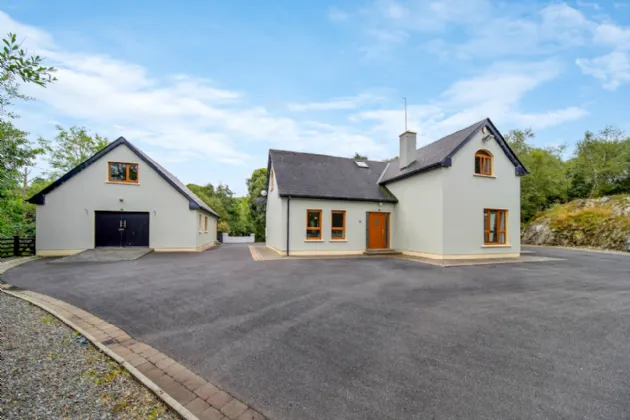 Photo of Edgebrook House, Legnahoorey, Kilmacrennan, Co. Donegal, F92Y2CD