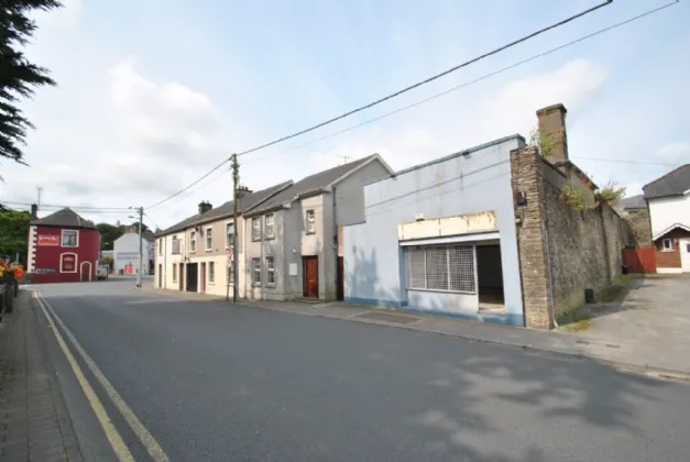 Photo of The Mall, Roscrea, Co. Tipperary, E53 P661