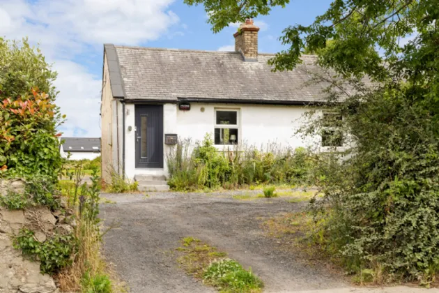 Photo of 183 Golden Ball Cottages, Kilternan, Dublin 18, D18 X838