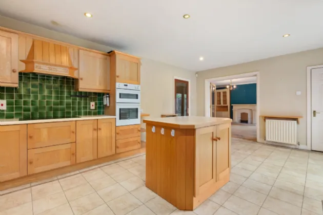 Photo of Woodbine, Owendore Avenue, Rathfarnham, Dublin 14, D14 V2Y0