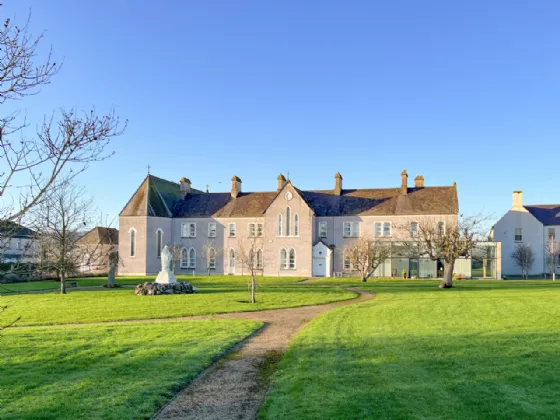 Photo of Former Sisters Of Mercy Convent, Church Avenue, Templemore, Co. Tipperary, E41 W025