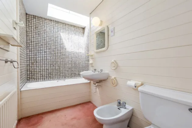 Photo of 1 Herbert Mews, Herbert Road, Dublin 4, D04 N660