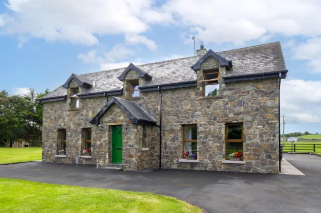 Photo of Stonebridge Farmhouse, Ahacross, Kildorrery, Co. Cork, P67R963