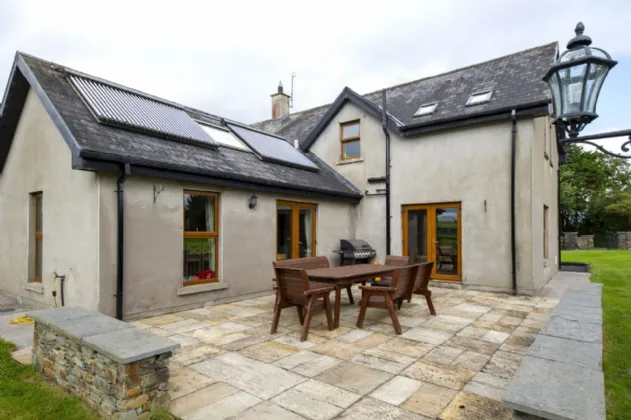 Photo of Stonebridge Farmhouse, Ahacross, Kildorrery, Co. Cork, P67R963