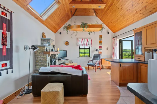 Photo of An Naomhóg, Inchinattin, Rosscarbery, Co Cork, P85 XW11