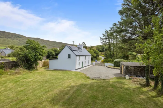 Photo of Copper Road Cottage, Ahabrock, Eyeries, Co. Cork, P75 H248