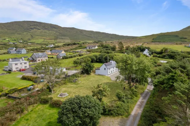 Photo of Copper Road Cottage, Ahabrock, Eyeries, Co. Cork, P75 H248