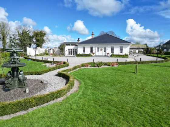 Photo of King's River Lodge On 6.5 Acres, Modeshill, Mullinahone, Co. Tipperary, E41 K582