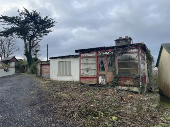 Photo of Derelict House, 4 The Chalets, Georges Street, Newport, Co. Mayo
