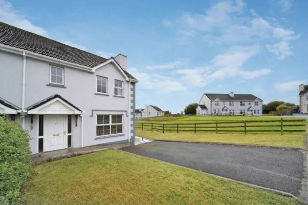 Photo of 32 Gleann Tain Manor, Letterkenny, Co. Donegal, F92HW6E