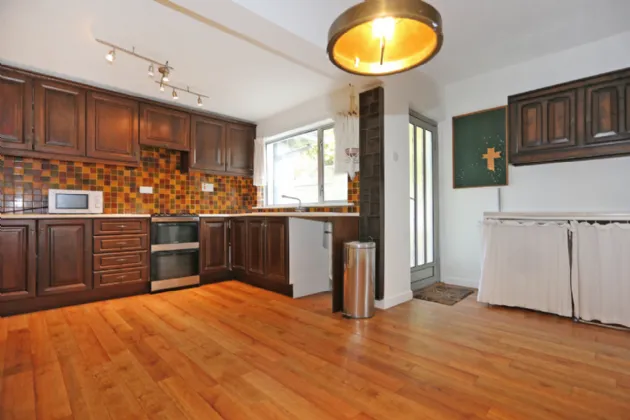 Photo of 7 Tullyvarraga Hill, Shannon, Co. Clare, V14CP28