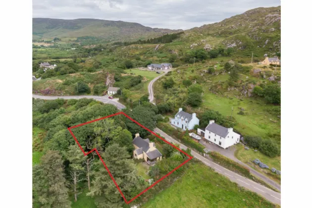 Photo of Blackthorn Cottage, Ballycarnahan, Caherdaniel, Co. Kerry, V93 D6P0