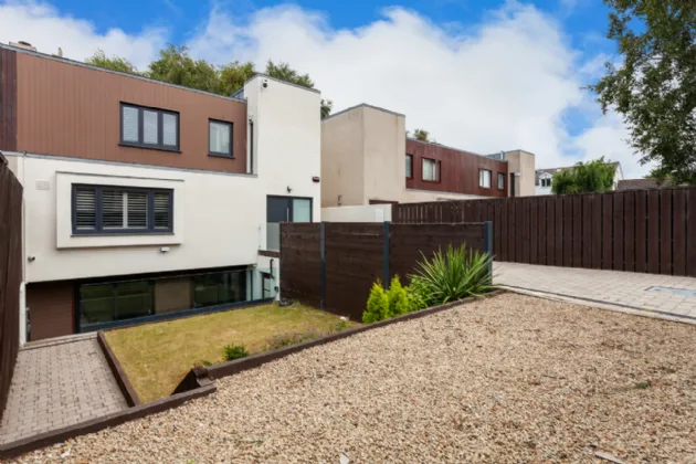 Photo of 17 Railway Cottages, Ballsbridge, Dublin 4, D04 P7Y3