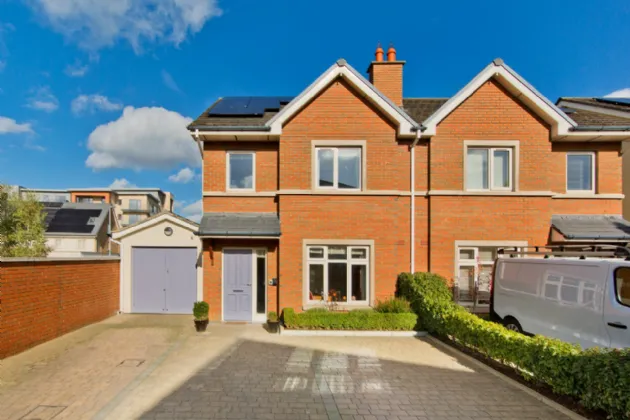 Photo of 42 Fairhaven Avenue, Castleknock, Dublin 15, D15 HN0K