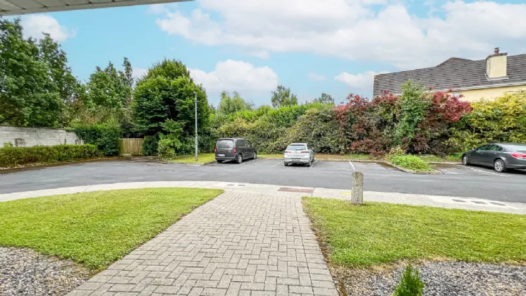Photo of 5 The Crescent, The Weir View, Castlecomer Road, Kilkenny, R95 AW94