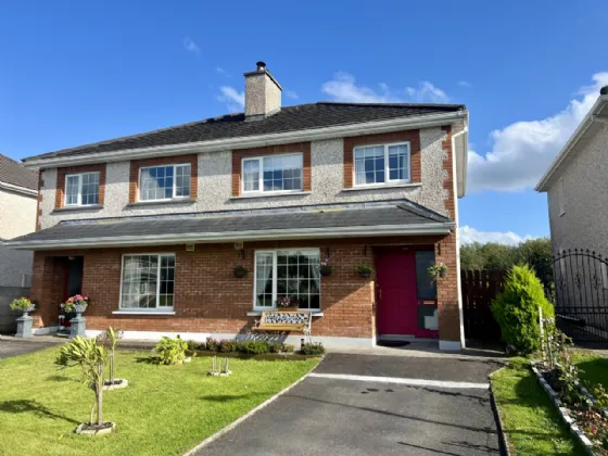 Photo of 19 Gladesville, Castlebar, Co. Mayo, F23 W677