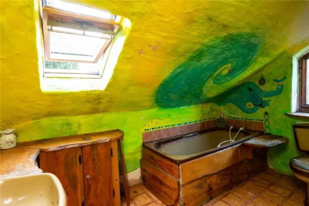 Photo of Honeysuckle, Derryduff More, Coomhola, Bantry, Co. Cork, P75 N966