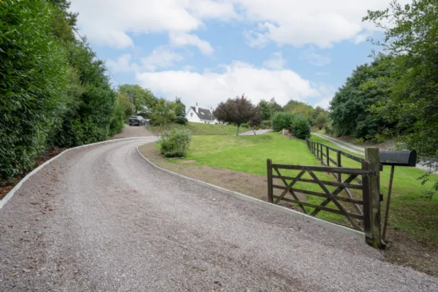 Photo of Fairy Hill, Agharinagh, Dripsey, Co Cork, P12ET02