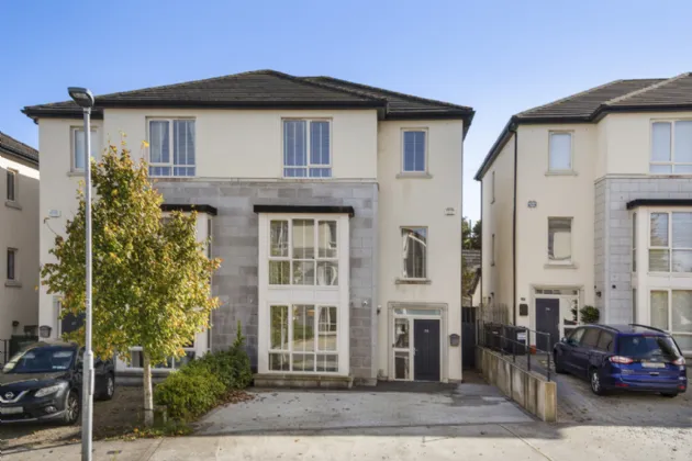 Photo of 38 Blackberry Hill, Glenamuck Road, Carrickmines, Dublin 18, D18 H8F0