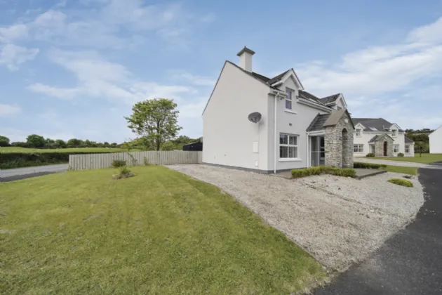 Photo of Sand Piper Lodge, 1 Ballymastocker Heights, Portsalon, Co. Donegal, F92X085