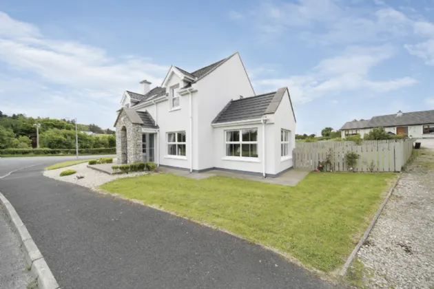 Photo of Sand Piper Lodge, 1 Ballymastocker Heights, Portsalon, Co. Donegal, F92X085